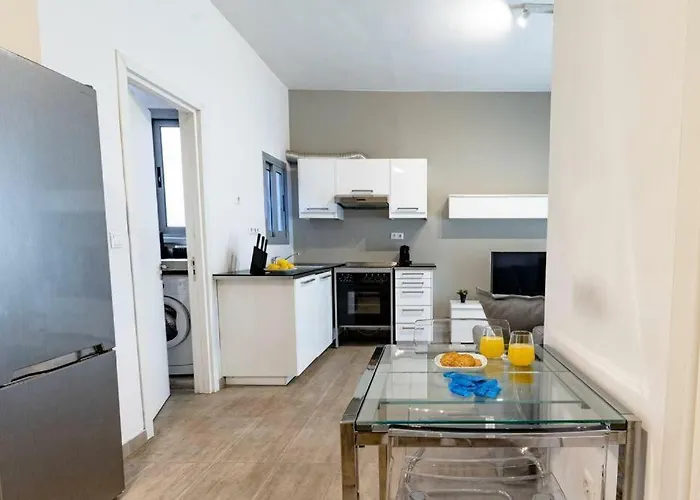 Tower 2 Bedroom By Superhost Hub